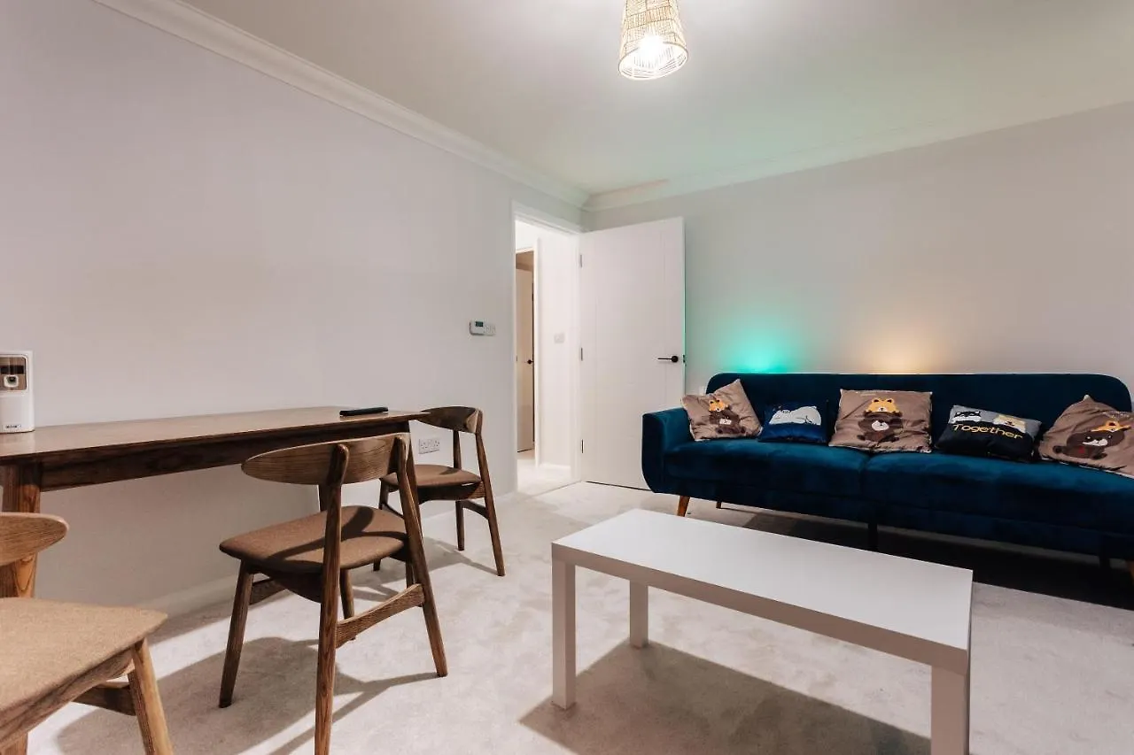 Modern Peaceful Flat In Town Apartment Bournemouth